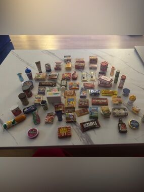 5 surprise zuru mini brands  Grocery & Candy Lot